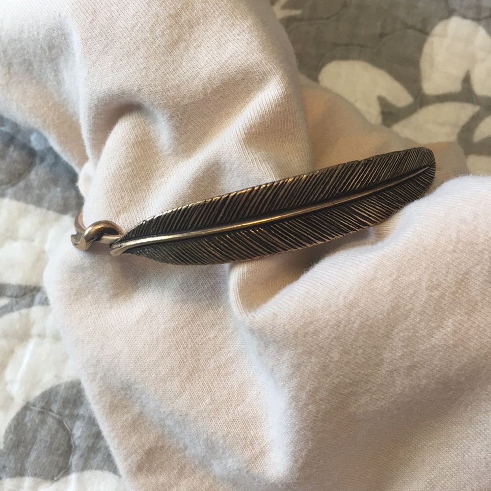 NWT ALEX AND ANI FEATHER BRACELET